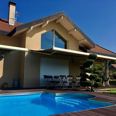 ***** Montrottier - Splendide - Luxe - Piscine Villa Lovagny